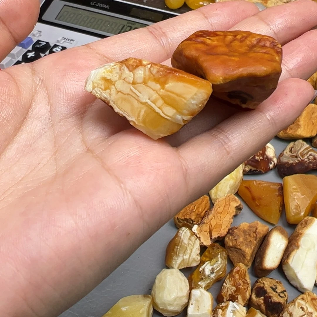 高***木定制琥珀未镶嵌蜜蜡
