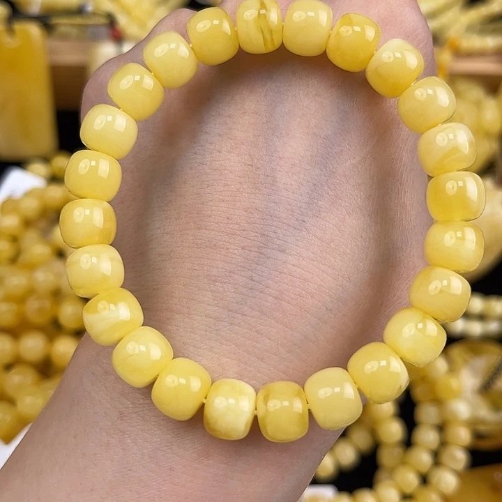 琥珀未镶嵌颈饰琥珀