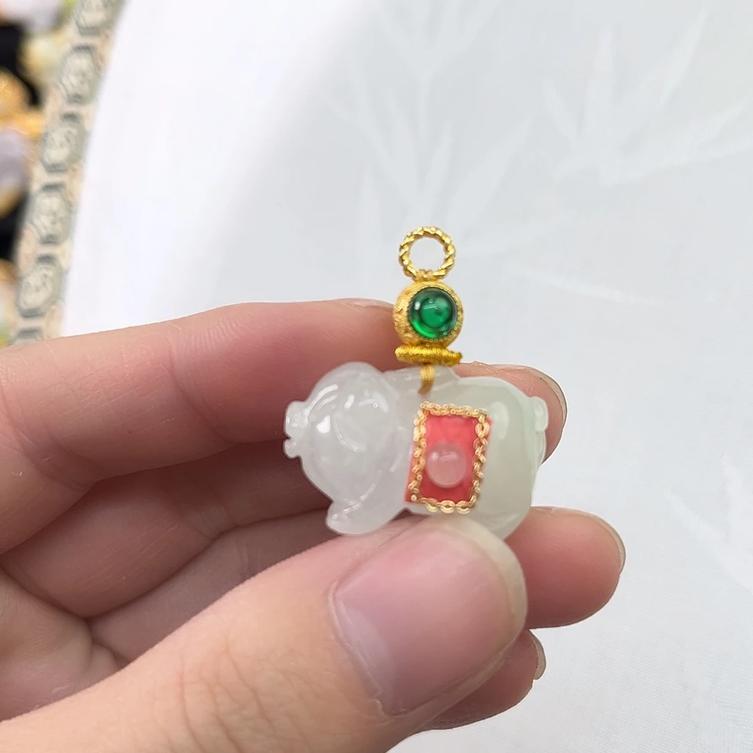 翡翠合金吊坠(赠链)