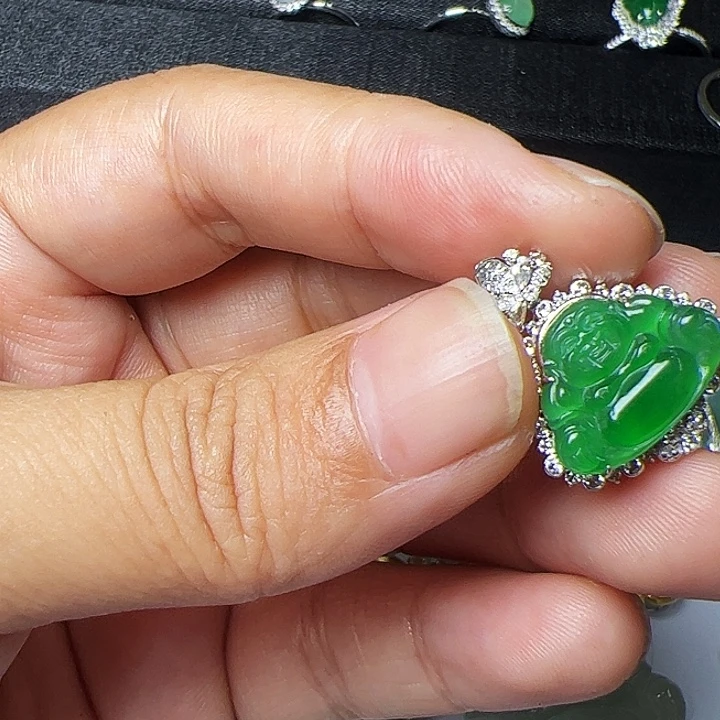 坦***然翡翠18K金镶嵌吊坠(不含链)