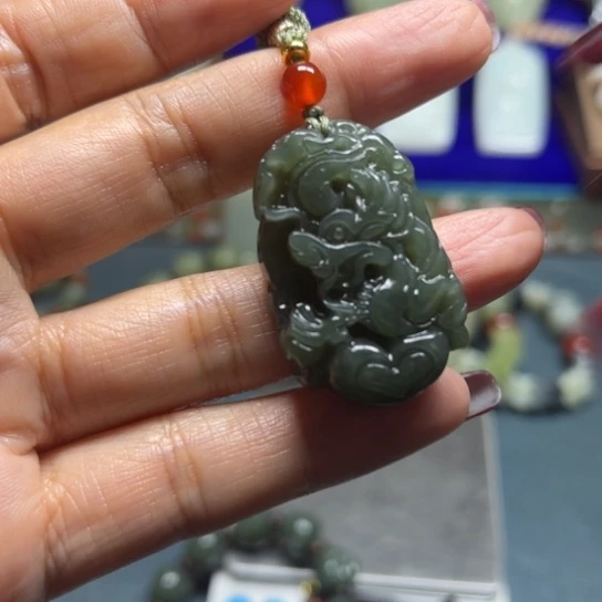 和田玉未镶嵌挂件