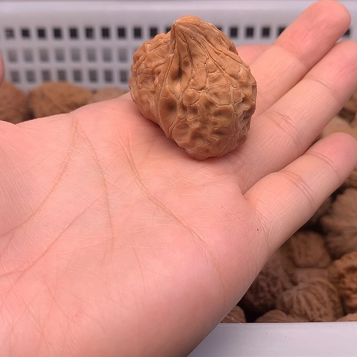 大***枪吊坠文玩核桃文玩核桃