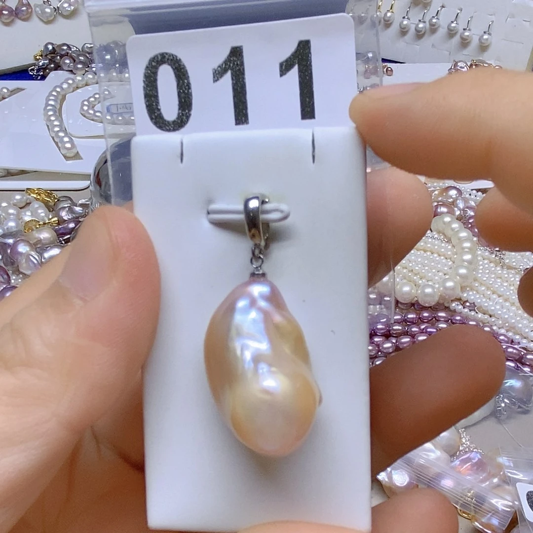 颈饰未镶嵌淡水珍珠