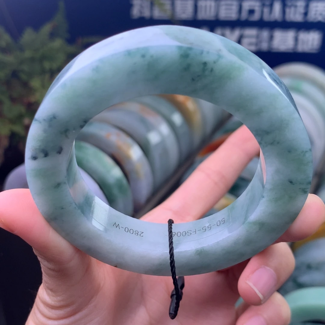 定制翡翠未镶嵌手镯定制不退不换