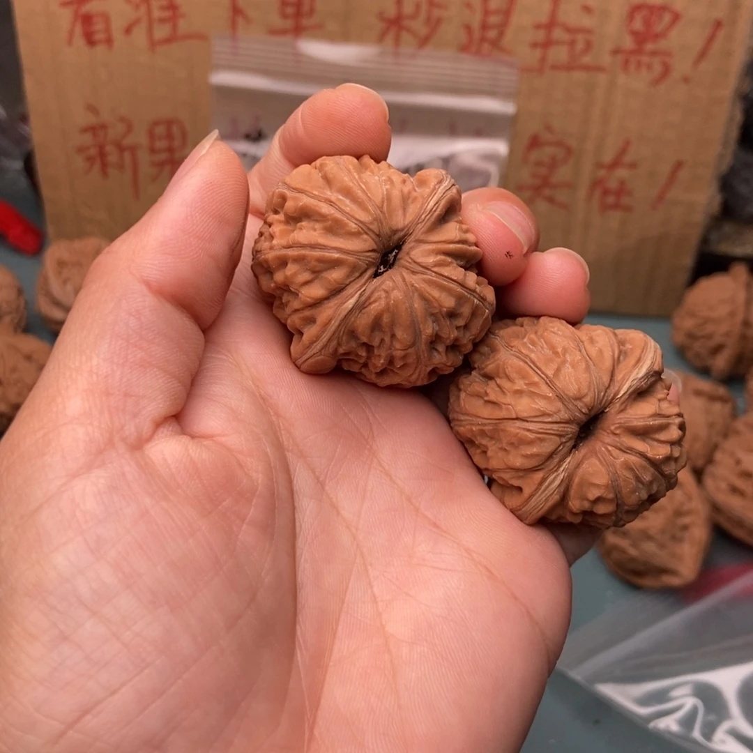 乐***吕把件文玩核桃元宝14