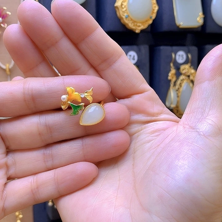 银S925镀金镶嵌戒指和田玉