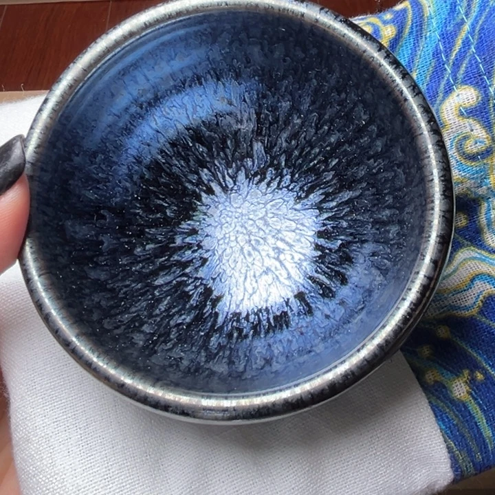 茶盏建立和实施安全教育工作