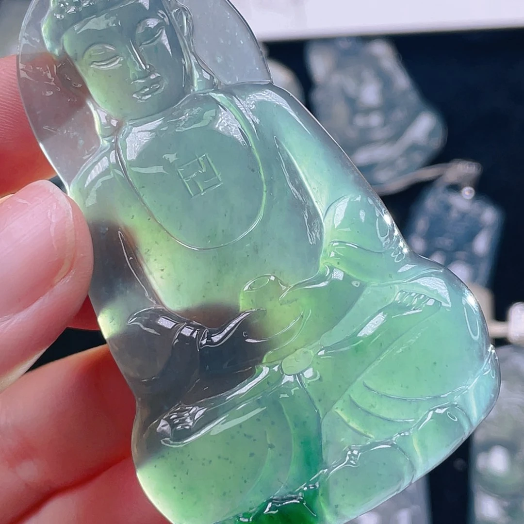 翡翠未镶嵌颈饰9，