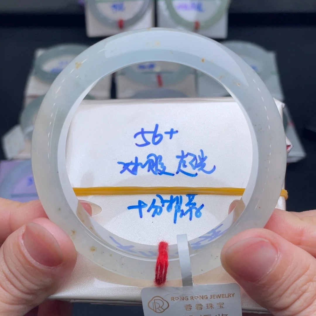 翡翠未镶嵌手镯翡翠手镯24