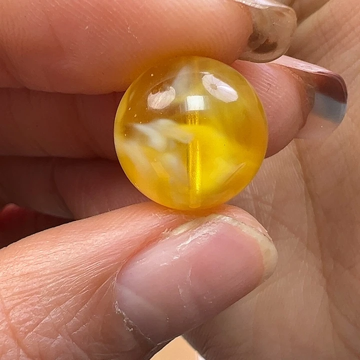 时***浅蜜蜡未镶嵌珠宝奇石
