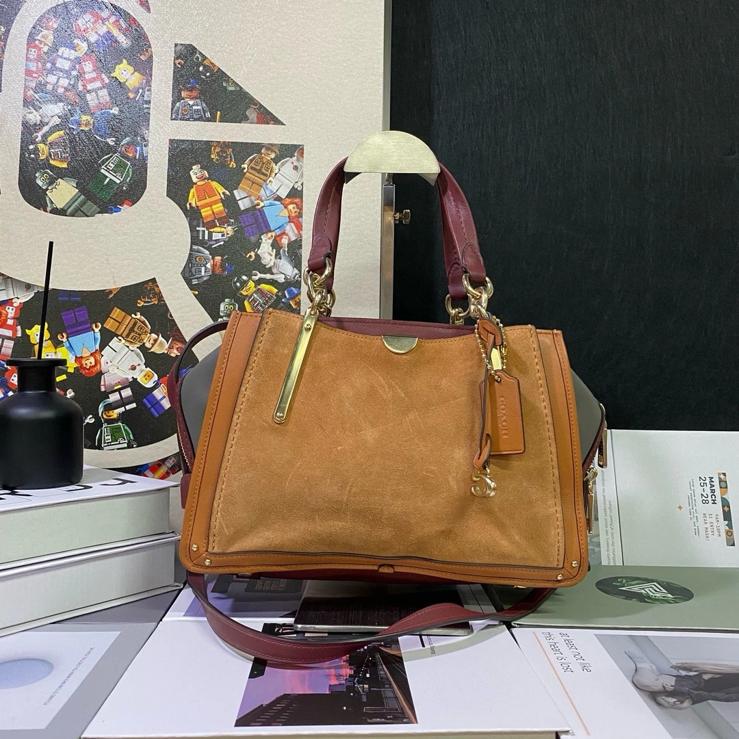 95新 COACH/蔻驰 21893斜挎包 28*19