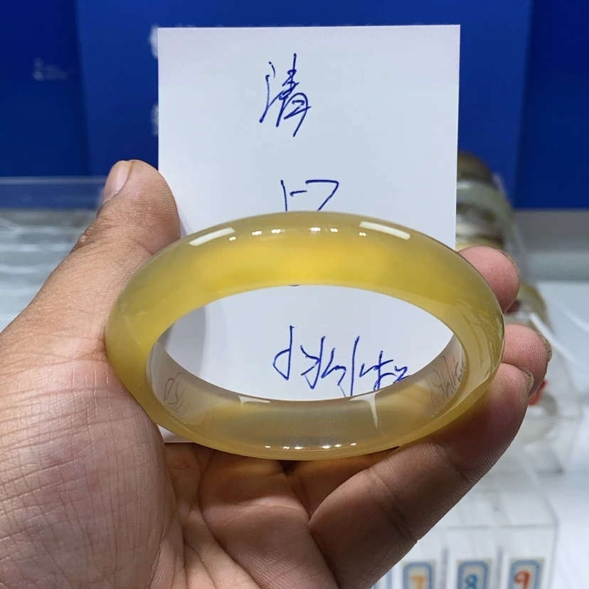 【闪购商品】玛瑙/玉髓手镯未镶嵌清*菀