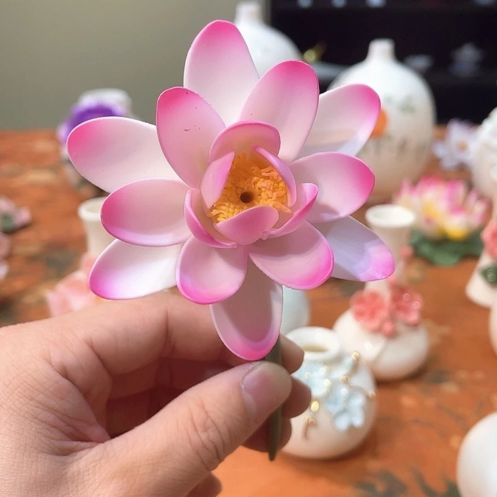 手工陶瓷精致摆件