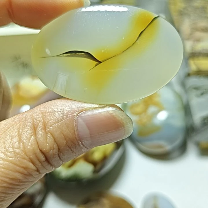 玛瑙/玉髓未镶嵌珠宝奇石