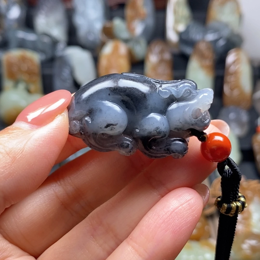 小***米和田玉未镶嵌把件