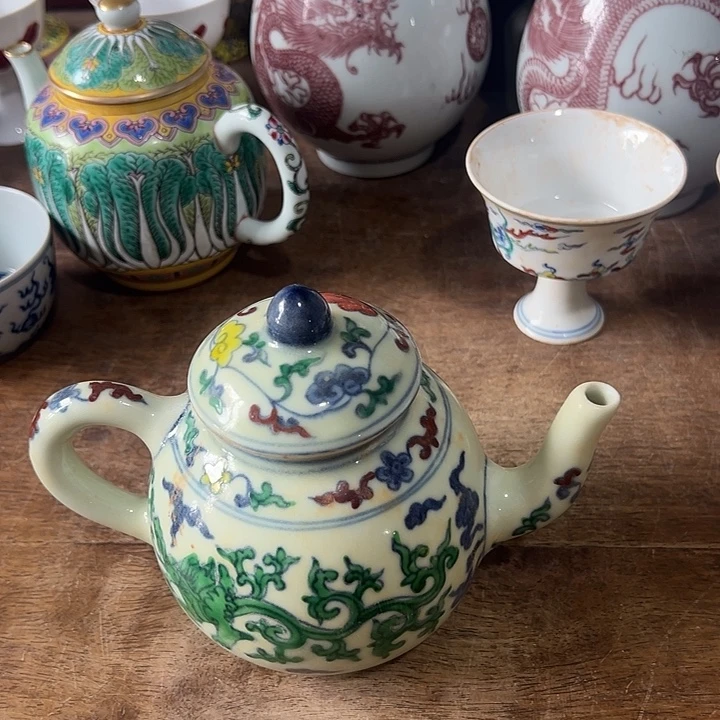 摆件豆彩瓷器花鸟摆件