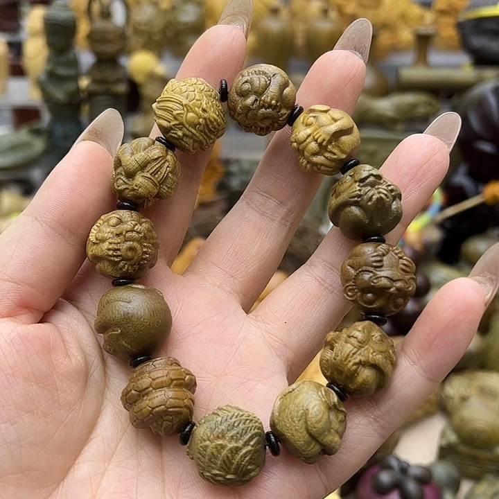 维腊木（绿檀）十二生肖手串