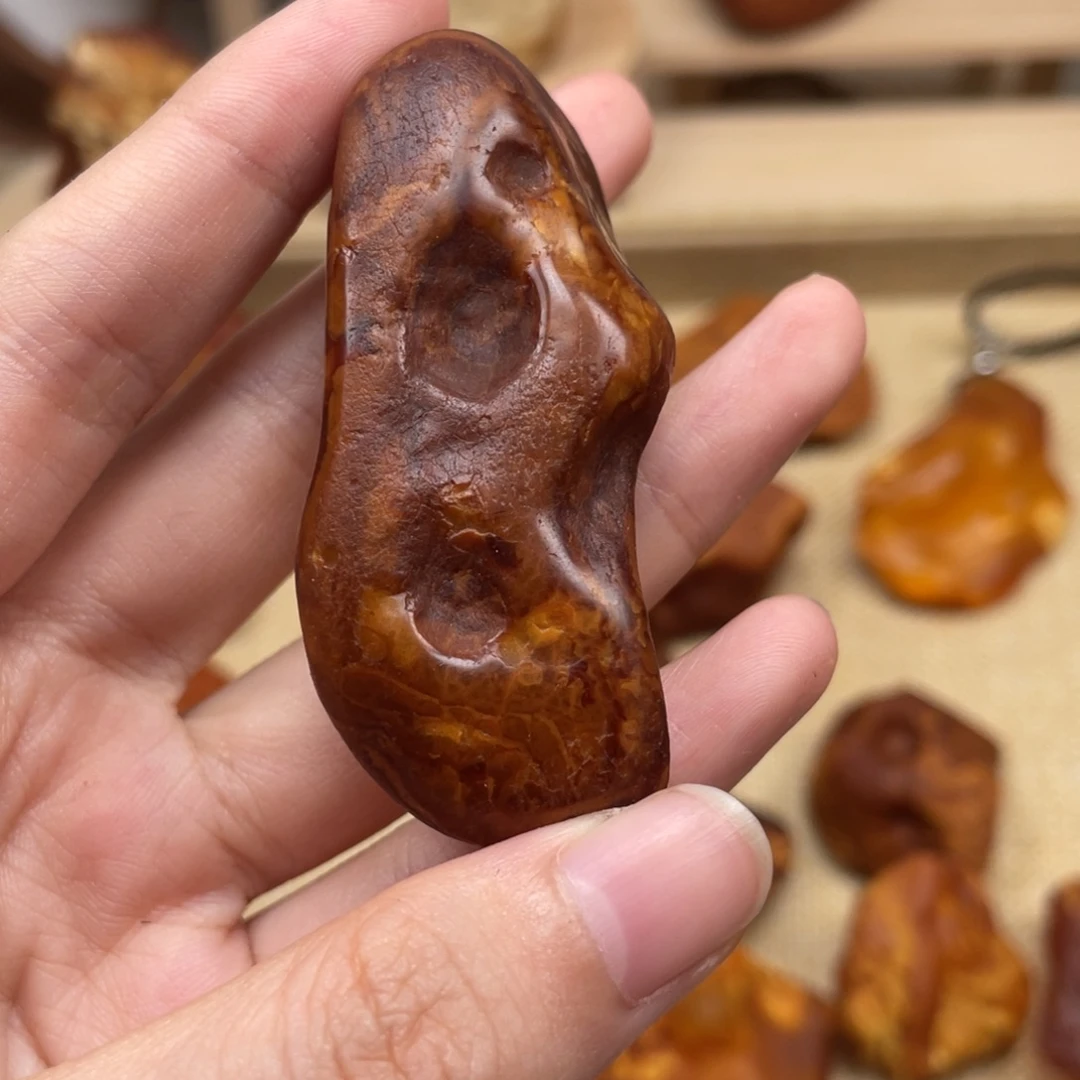 琥珀未镶嵌珠宝奇石