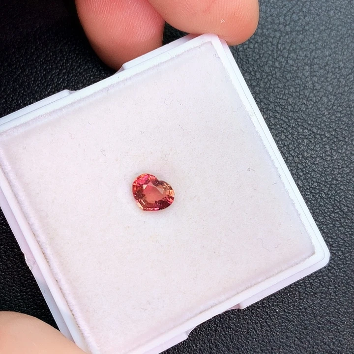 珠宝奇石未镶嵌碧玺