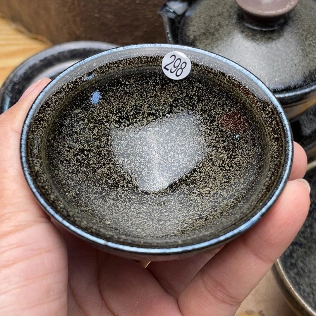 茶盏义兴龙窑坚持真柴烧