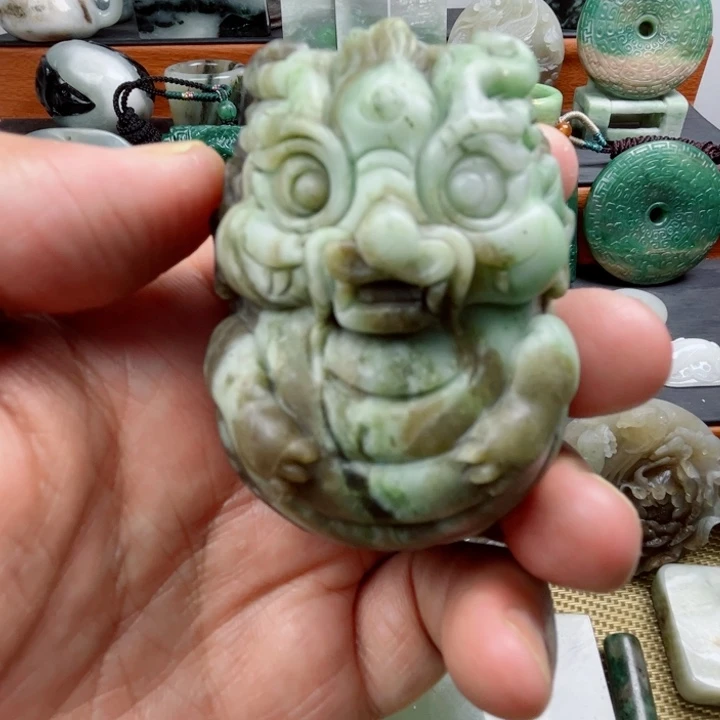 独山玉未镶嵌珠宝半成品