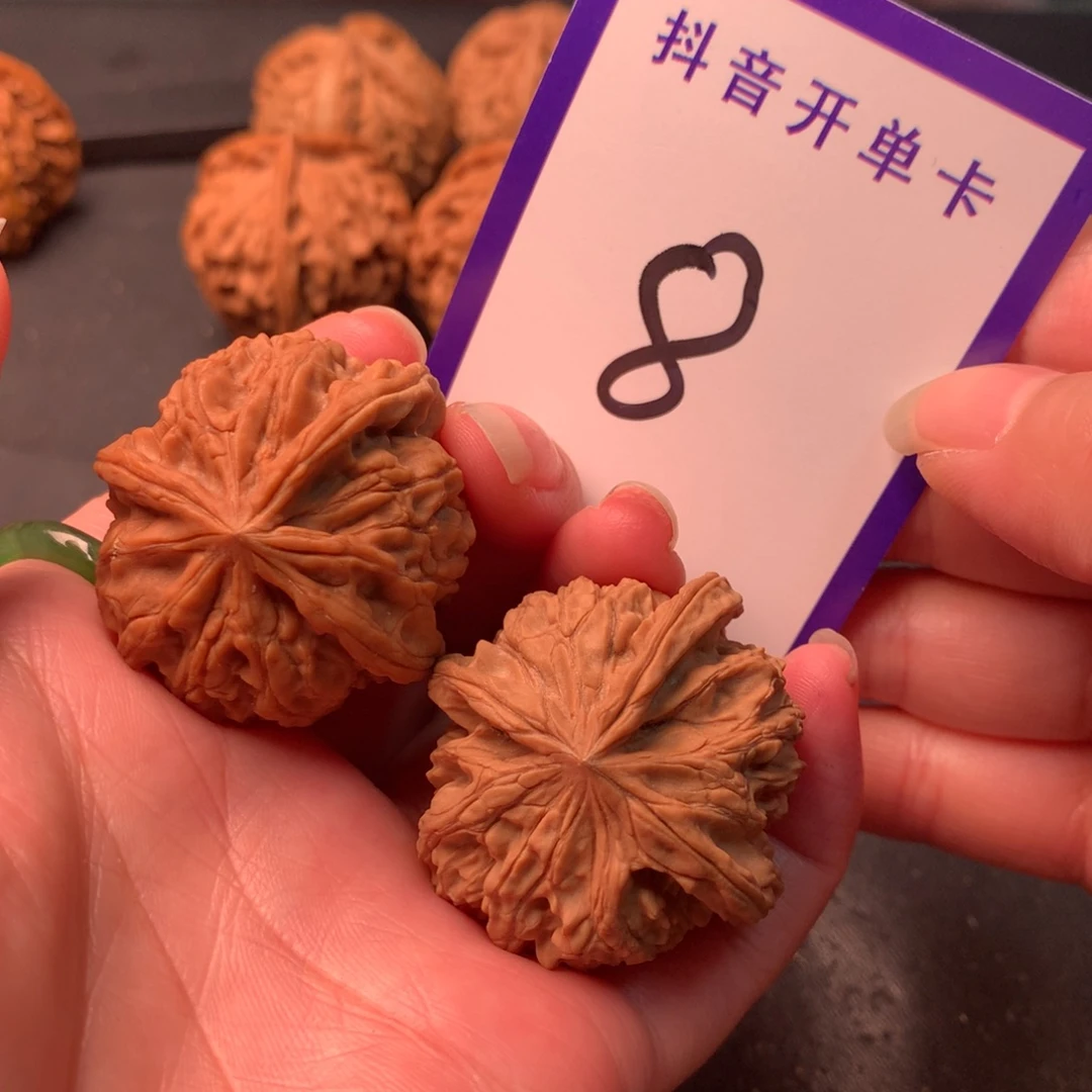 吊坠文玩核桃三楞