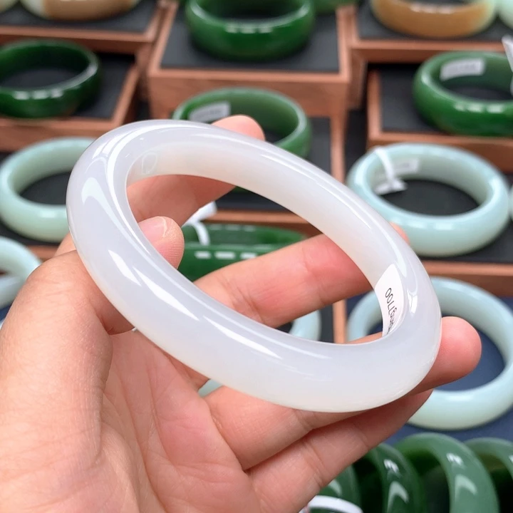 未镶嵌手镯和田玉59