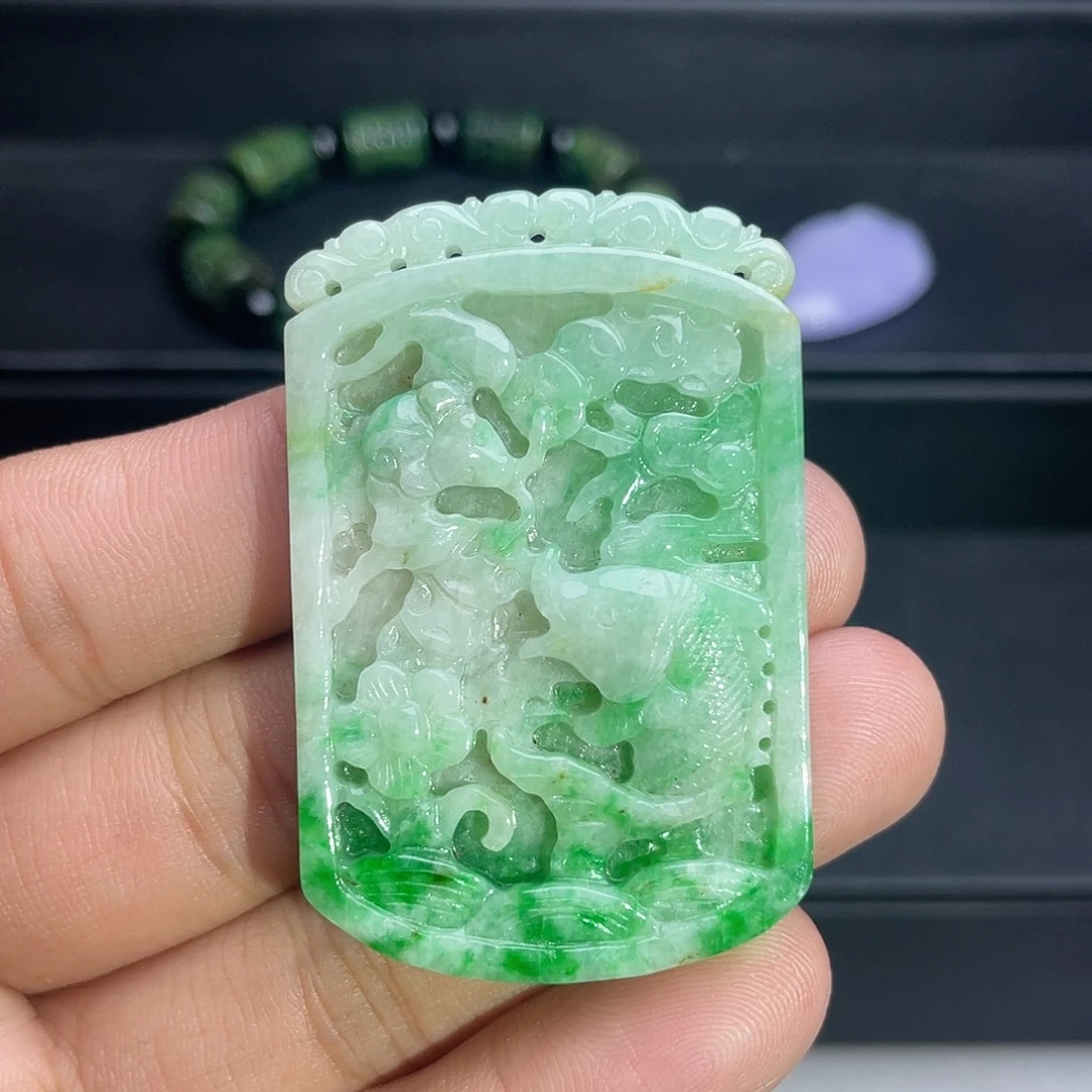 翡翠未镶嵌吊坠(不含链)