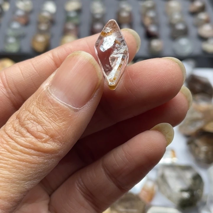 纯天然幽灵碧玺（处理）