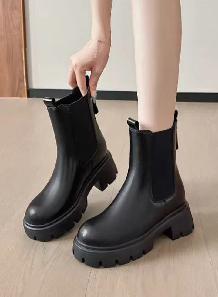 W32g601厚底内增高切尔西靴女鞋秋冬加绒英伦风复古短靴弹力