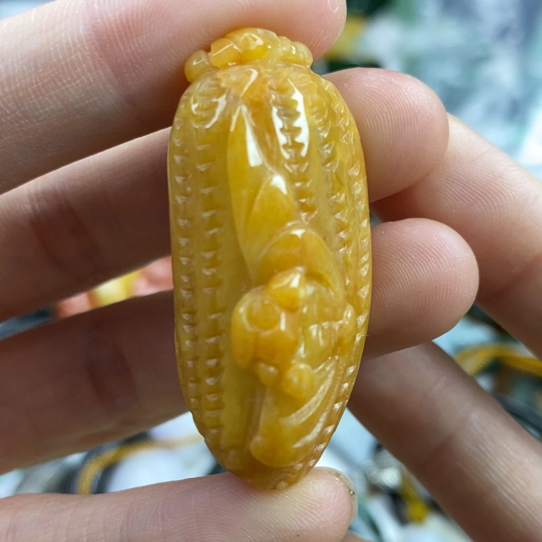 翡翠颈饰未镶嵌吊坠