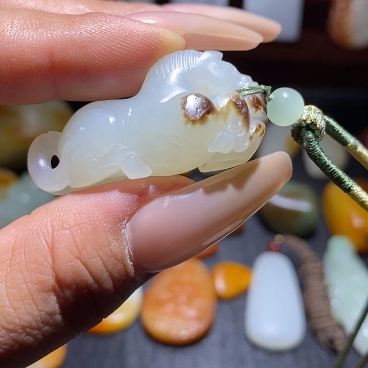 未镶嵌和田玉（白玉）车挂