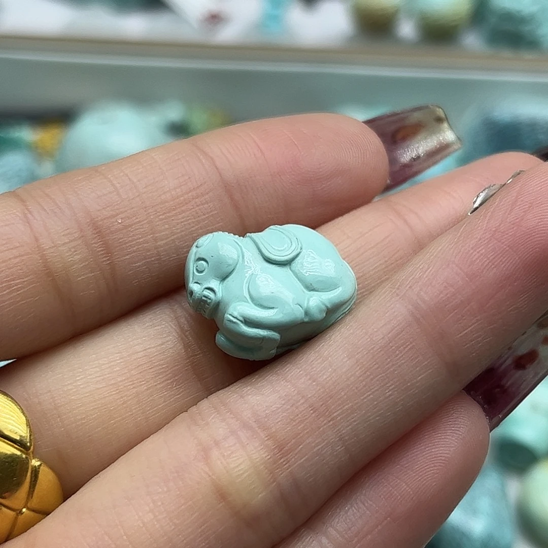 绿松石未镶嵌珠宝奇石