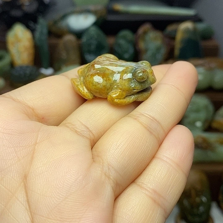 岫岩河磨玉（透闪石质玉）未镶嵌颈饰