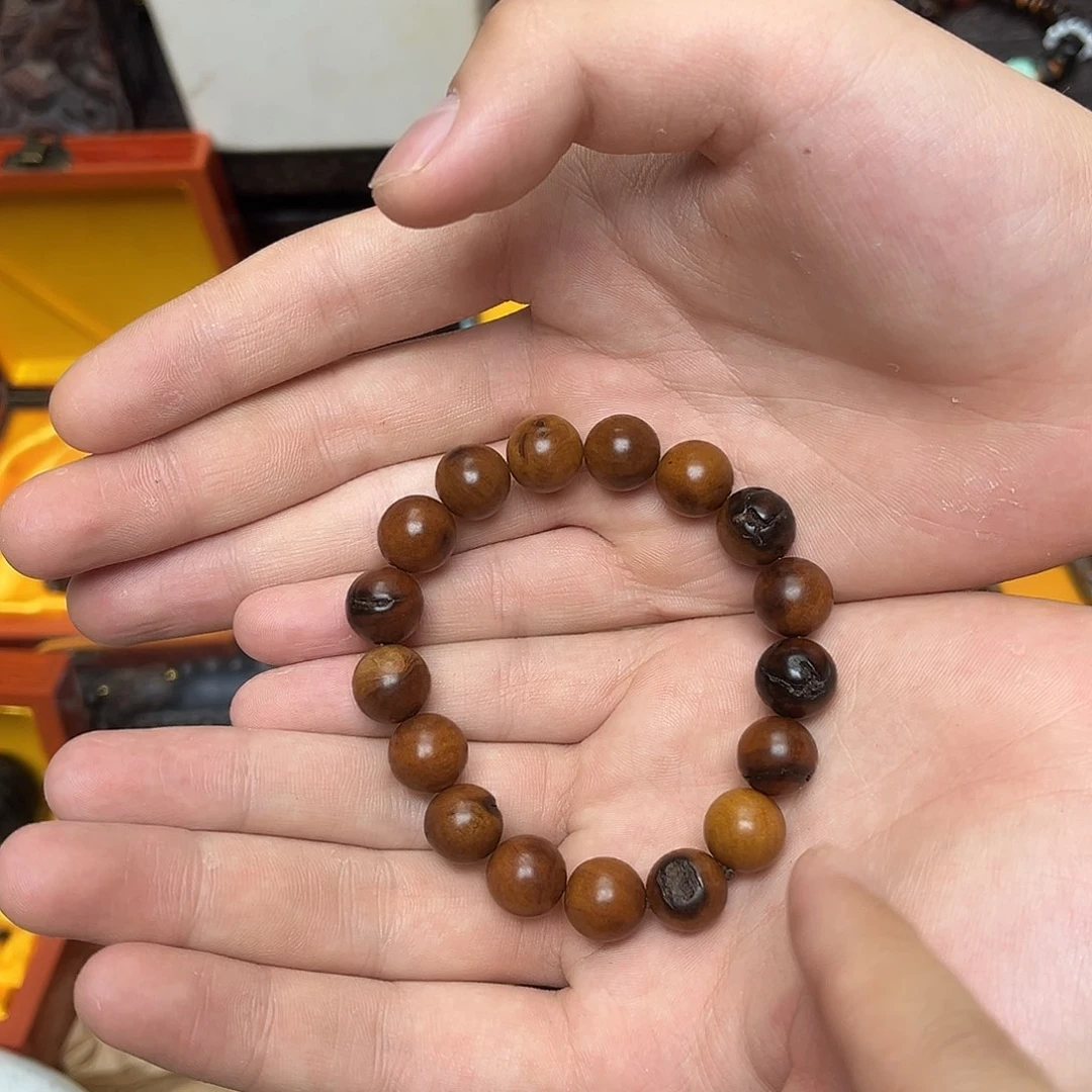 大叶紫檀（黑酸枝木类）