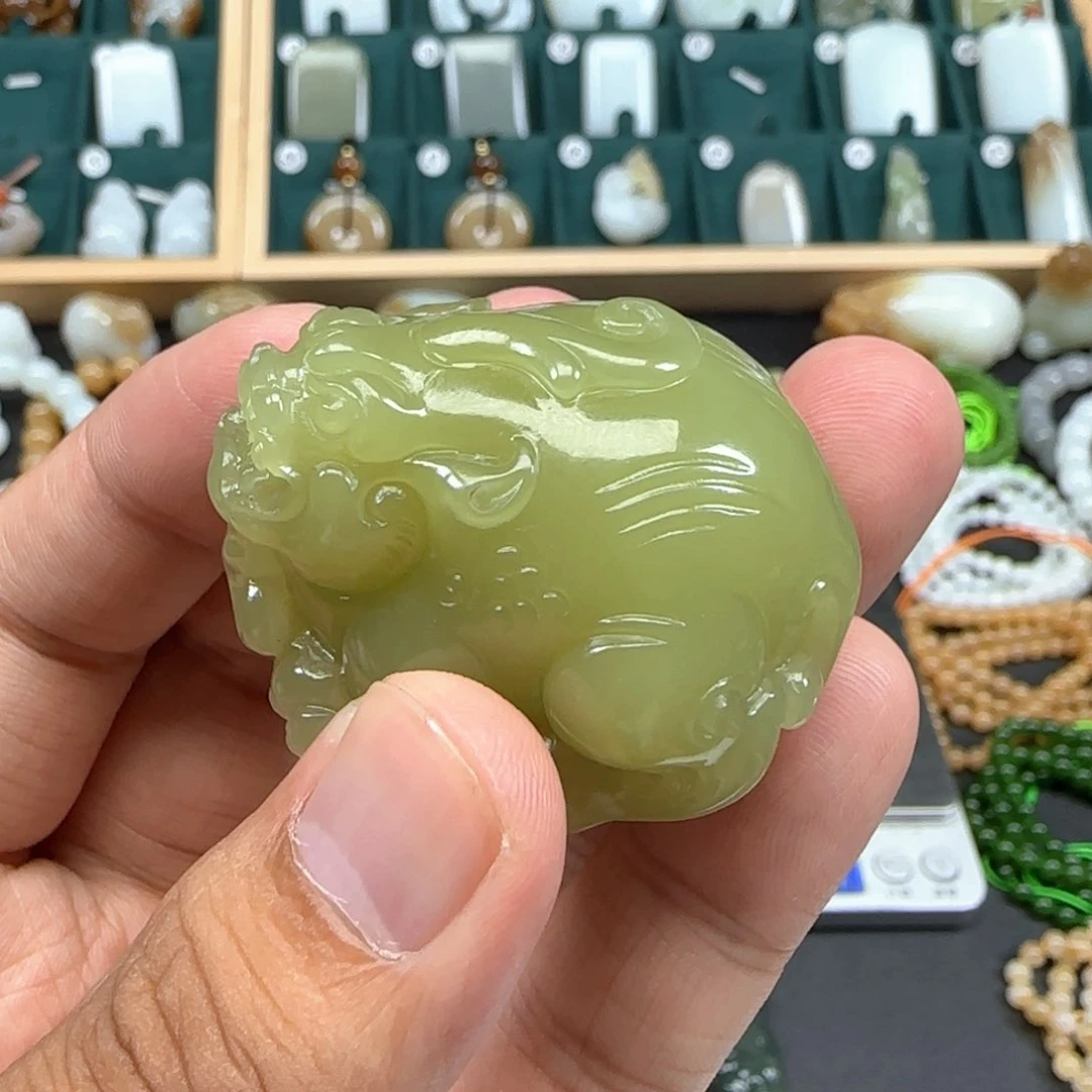 和田玉未镶嵌挂件