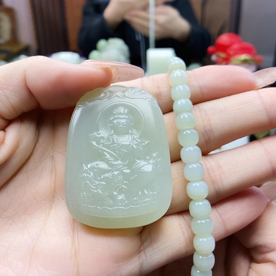 电***售和田玉未镶嵌颈饰