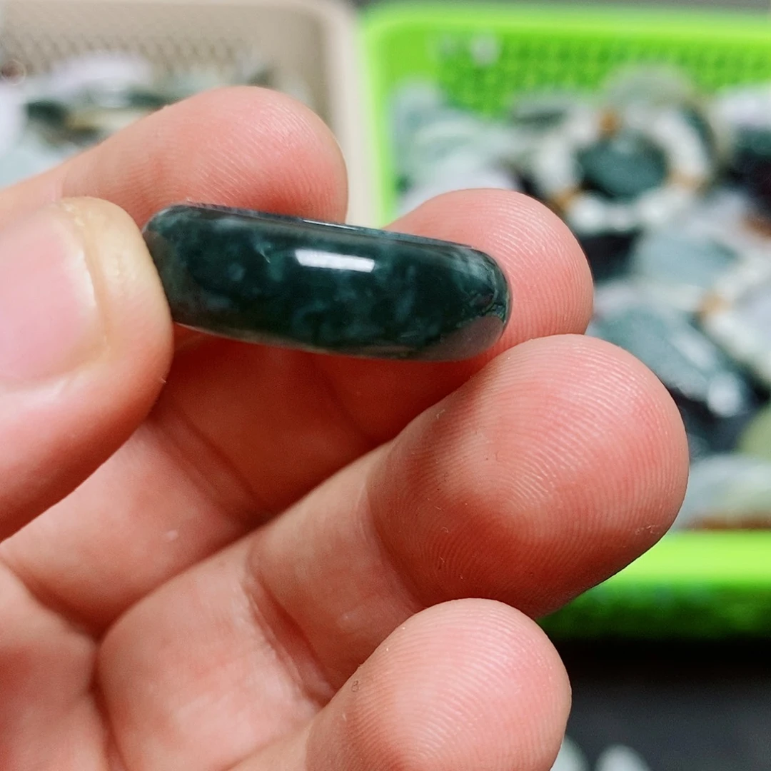 颈饰未镶嵌翡翠纯天然