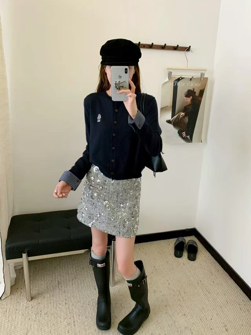 小熊女装毛衣针织秋季新款简约时尚轻薄圆领两色开衫126