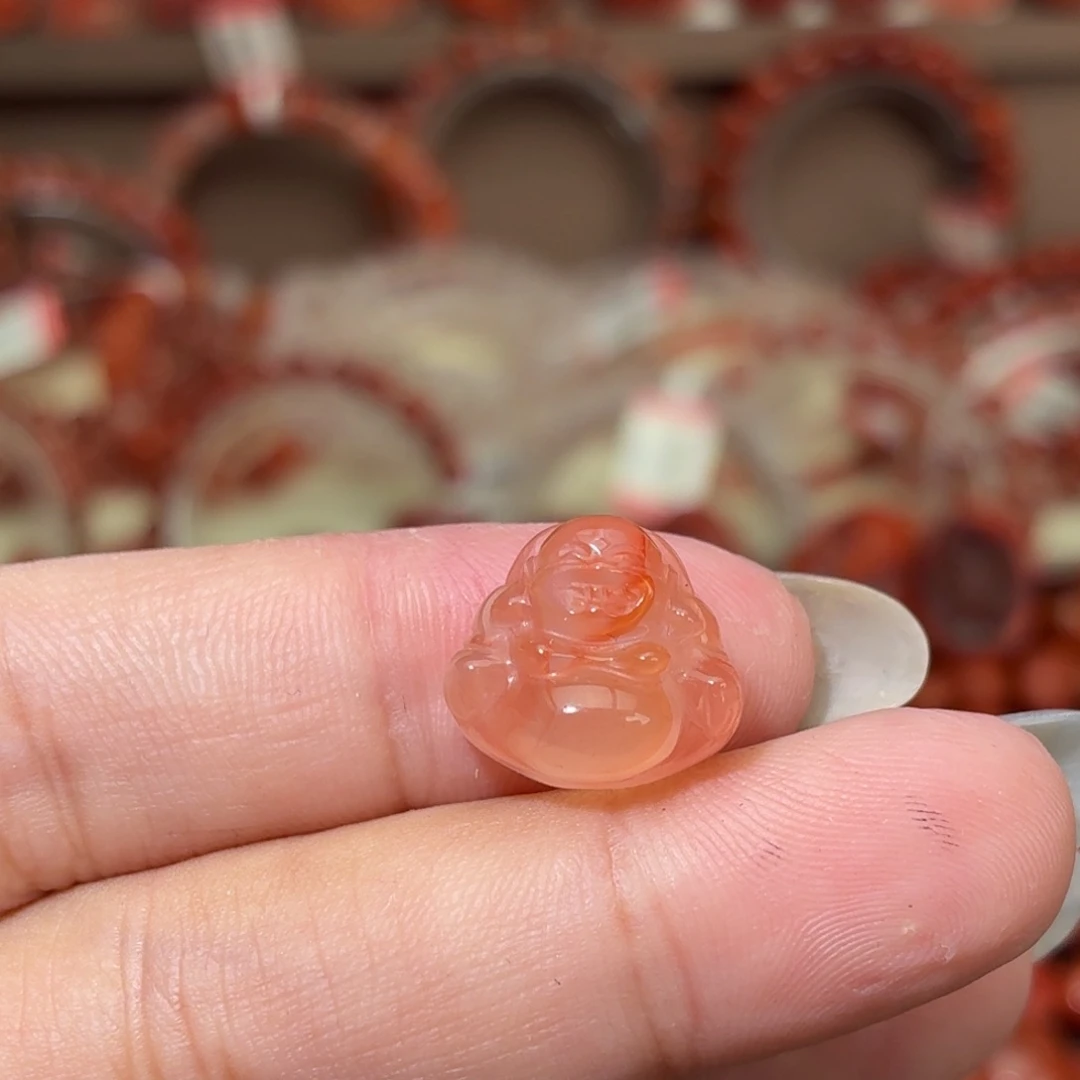 南红玛瑙未镶嵌颈饰佛公