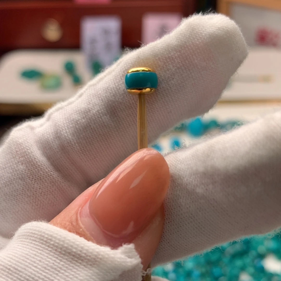 绿松石18K金镶嵌配饰