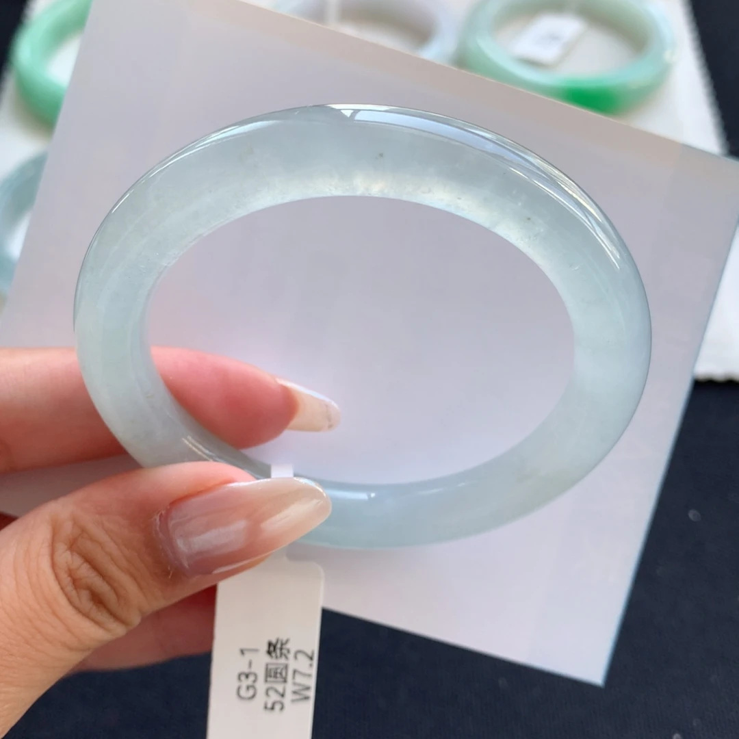 翡翠未镶嵌手镯52 23圆条小冰块