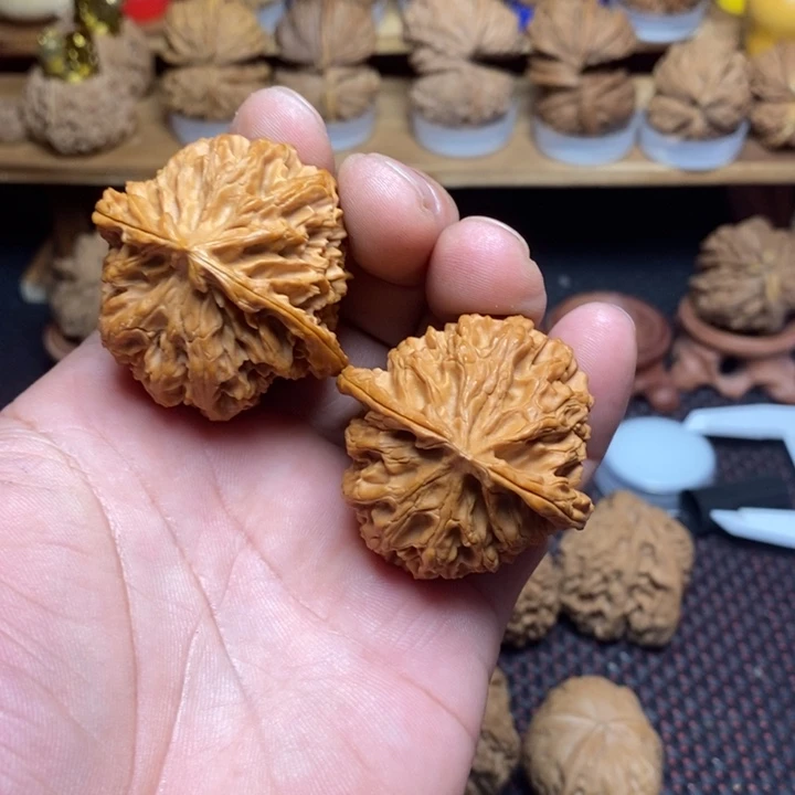 王***车把件文玩核桃文玩