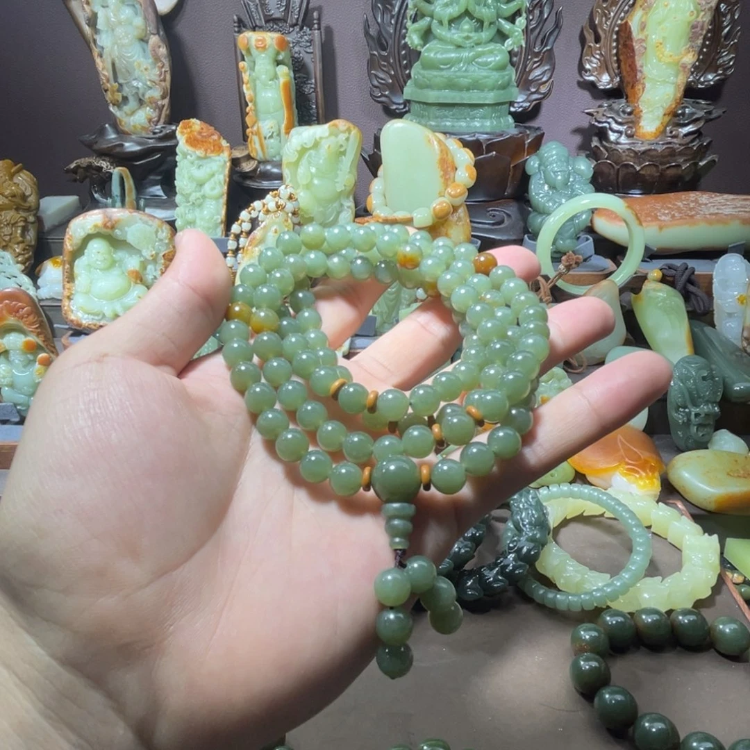 透闪石质玉108 卡8未镶嵌