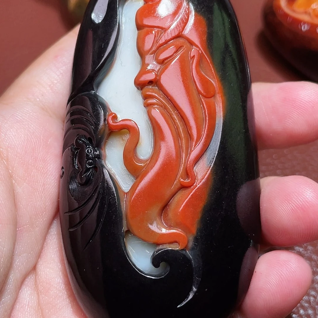 和田玉未镶嵌颈饰心**神