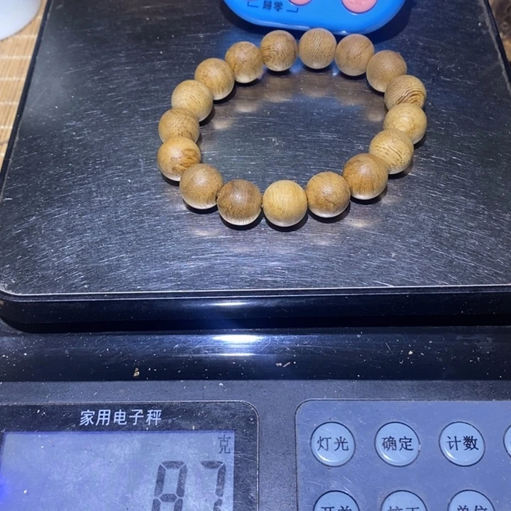 话***多沉香沉香碎屑柬埔寨