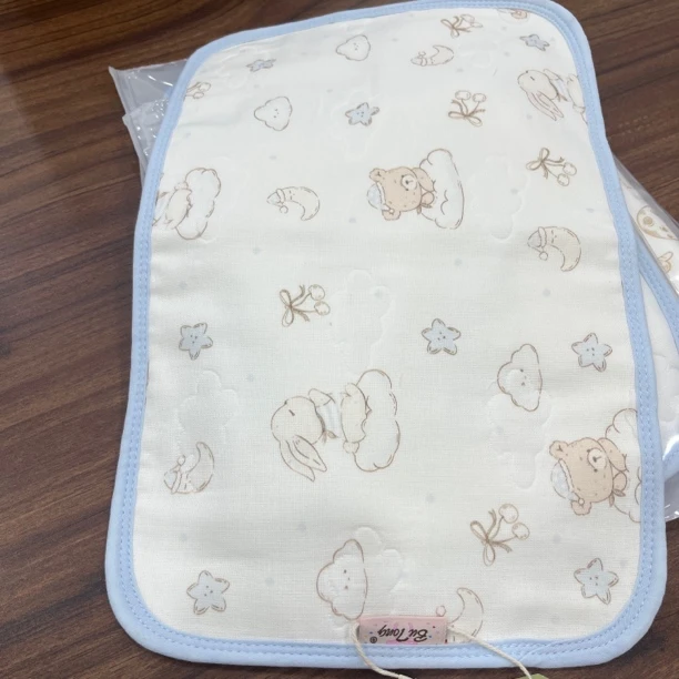 新生儿纱布十二层纱布云片枕 纯棉A类