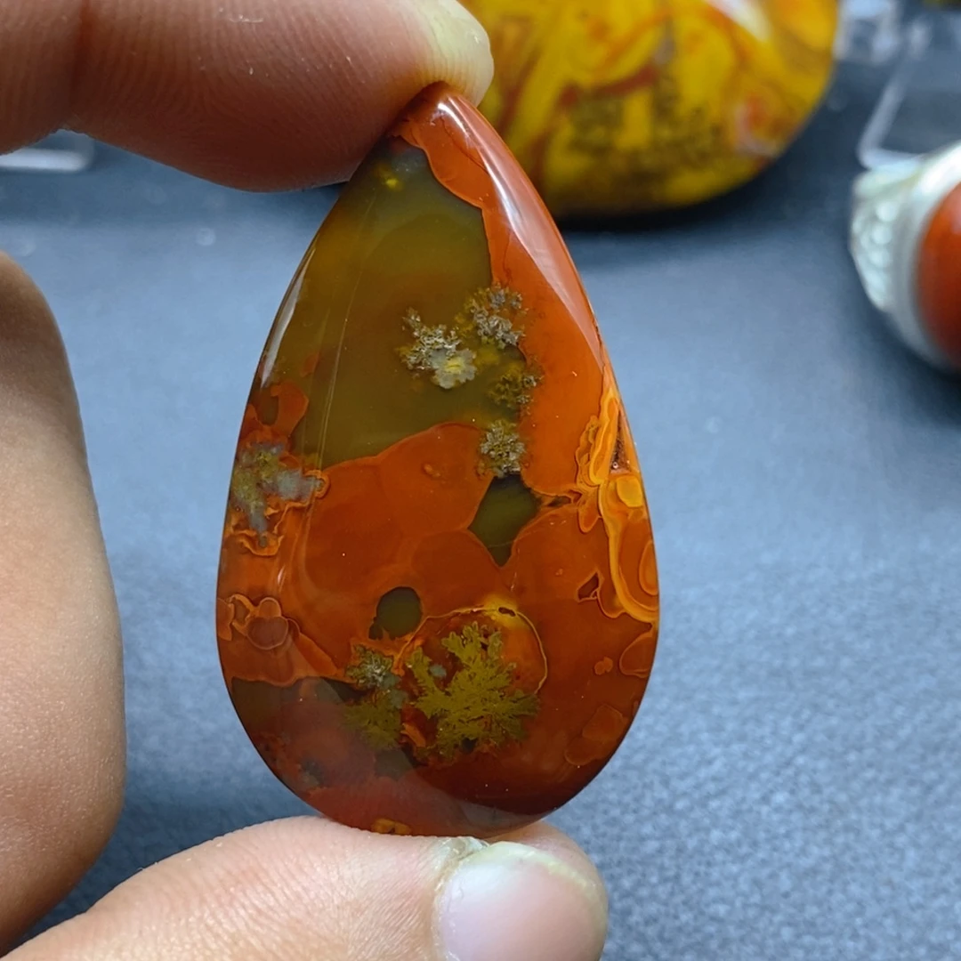 冬****玛瑙/玉髓未镶嵌颈饰