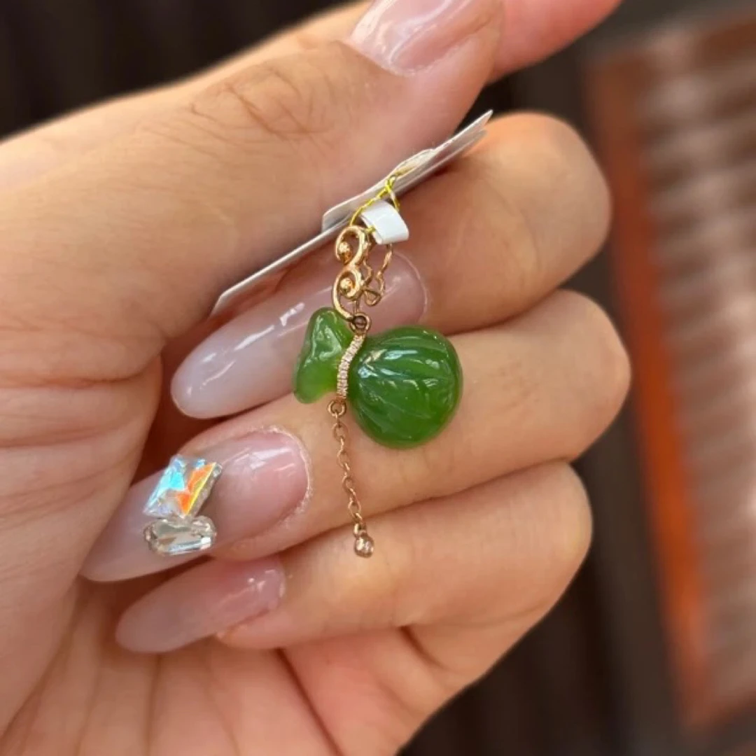 3292和田玉俄料碧玉18K金镶嵌福袋吊坠