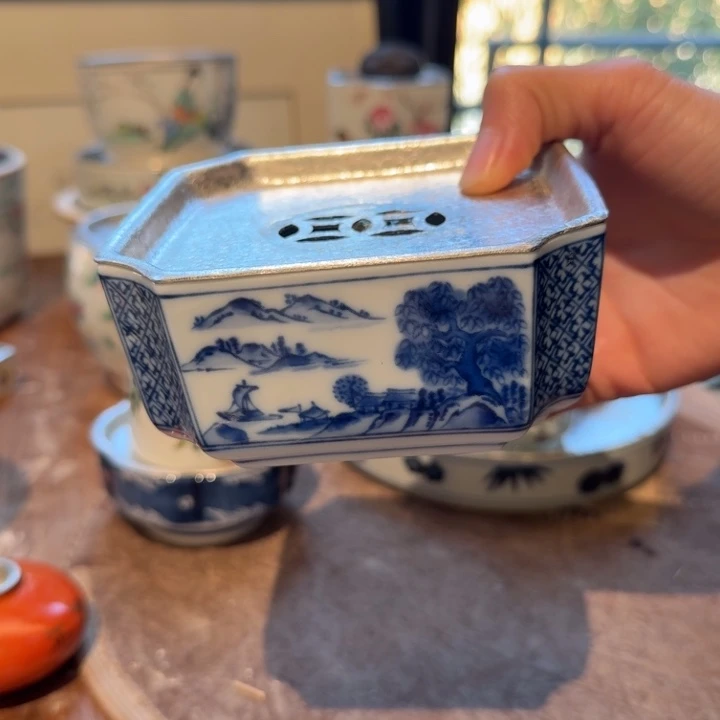 壶承天的作品是由一个人的